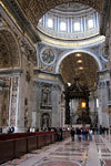 Ватикан - внутреннее убранство собора Святого Петра.