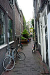 Амстердамские переулки длинны и узки, но они таят в себя дух города: уютные внутренние кафе и магазинчики. Не проходите мимо!